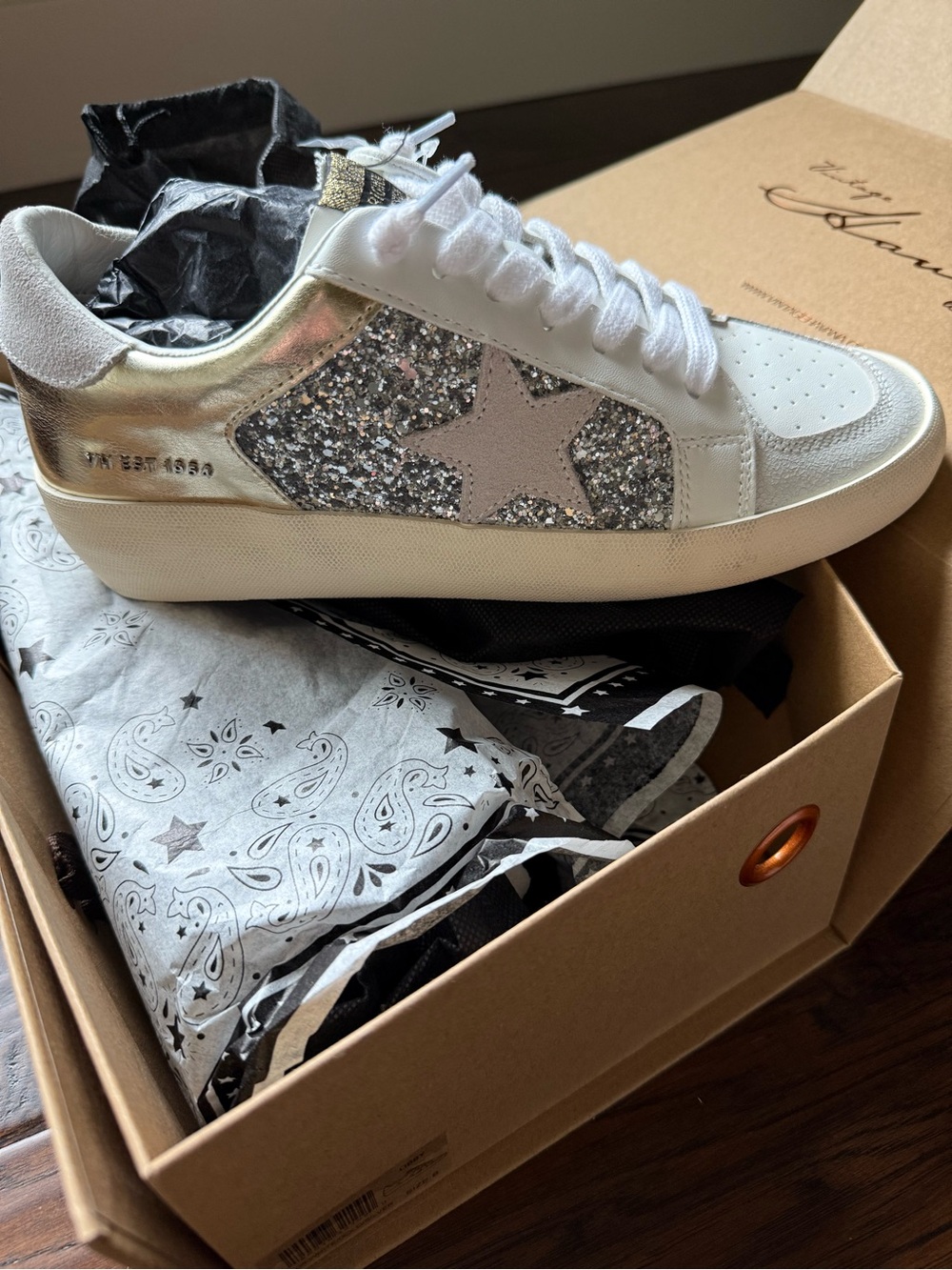 NWT Vintage Havana White Sneakers with Silver Gold Libby